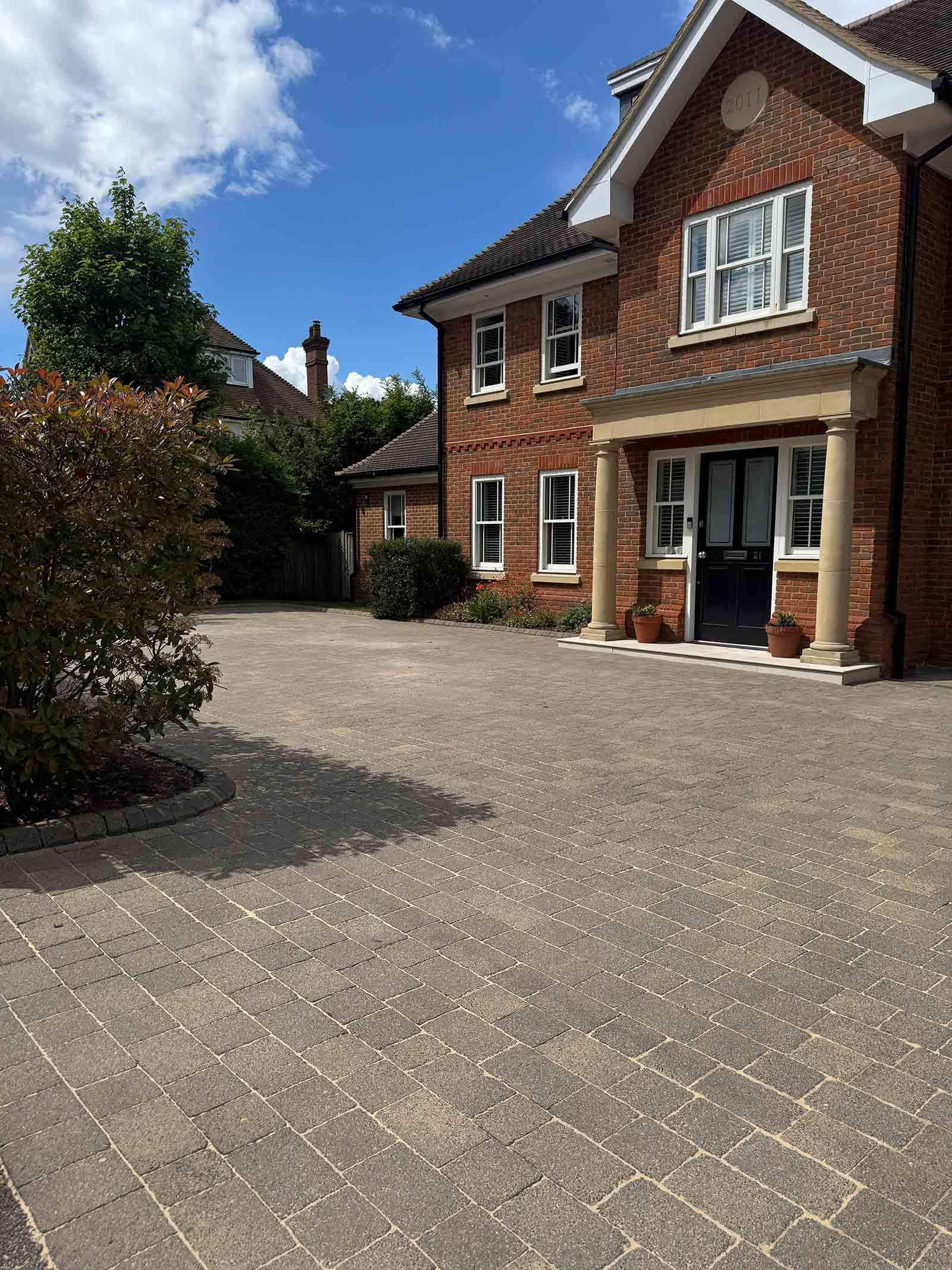 Block paving driveway cleaning in Weybridge